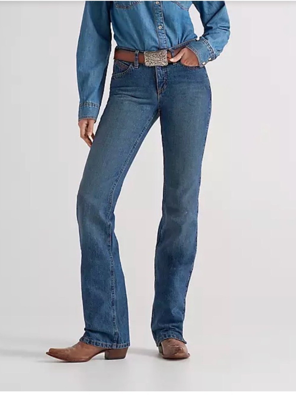 Ultimate Riding Jean Cash Wrangler Cowgirl No Gap Waistband Bootcut Darker Wash